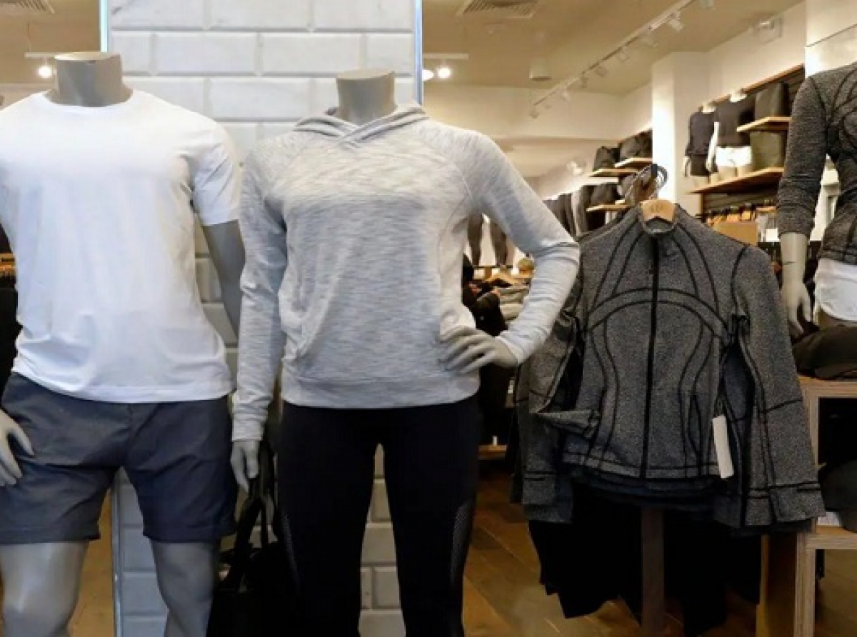 Apparel retailers conjure innovative ideas to keep up with tough times
